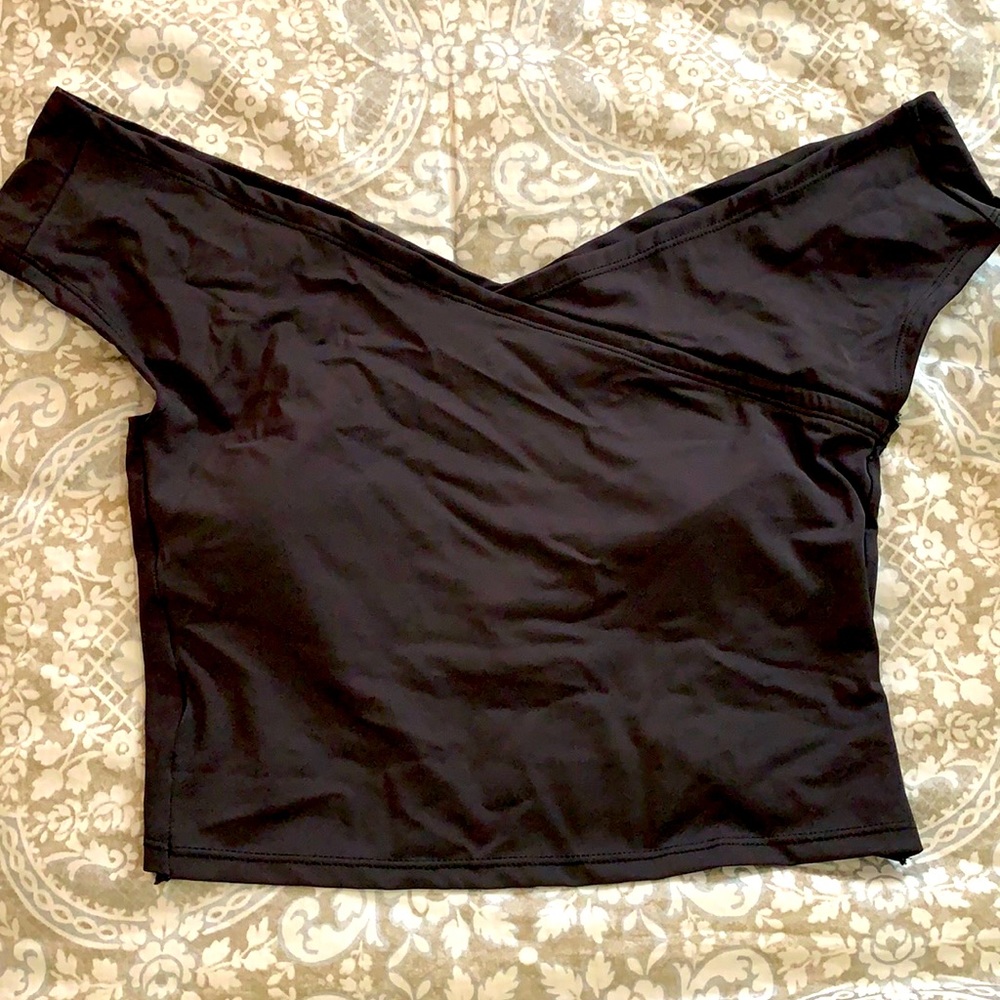 Kortni Jeane black top